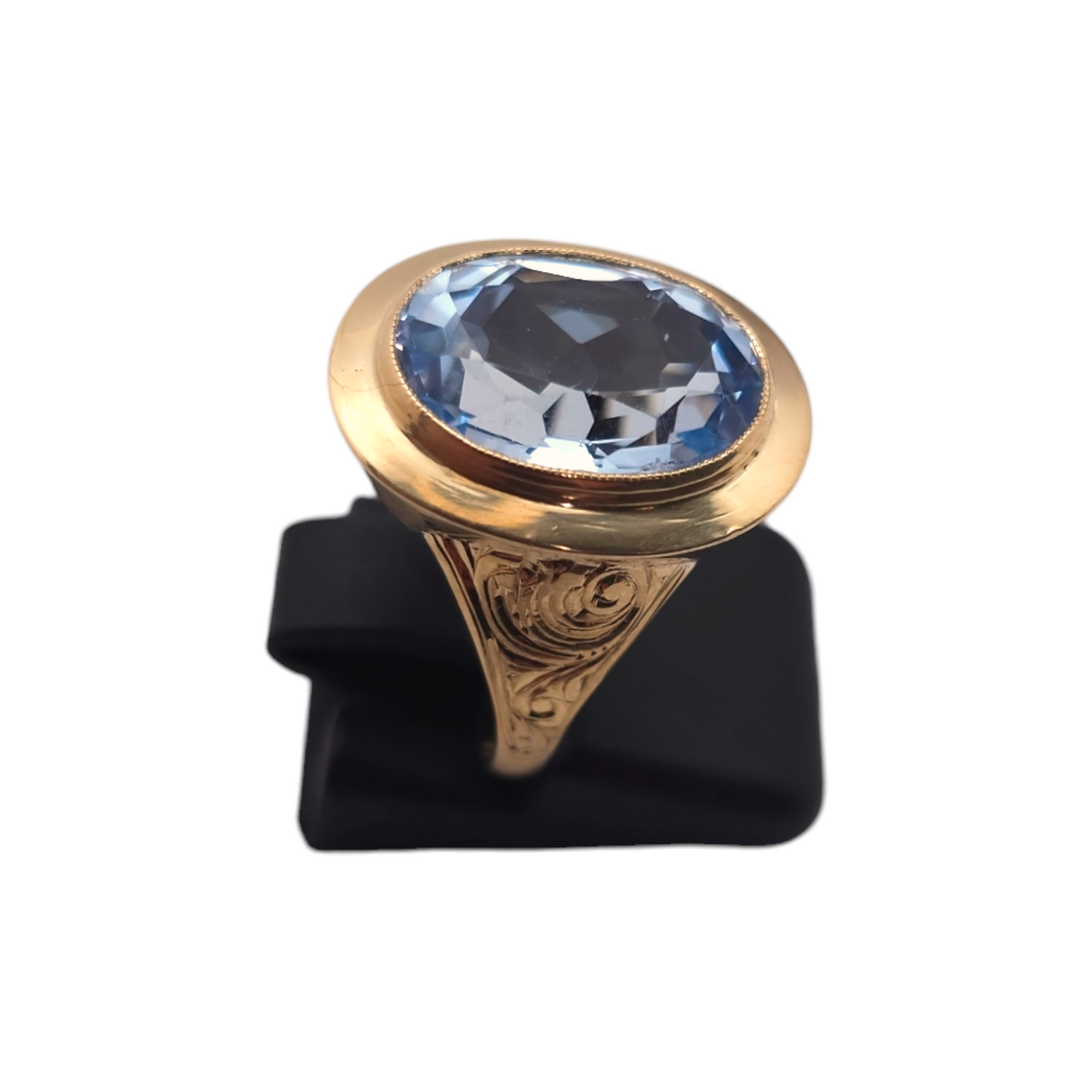 Zlati prstan ''BLAU'' 14K 585/1000; masa=5.34g